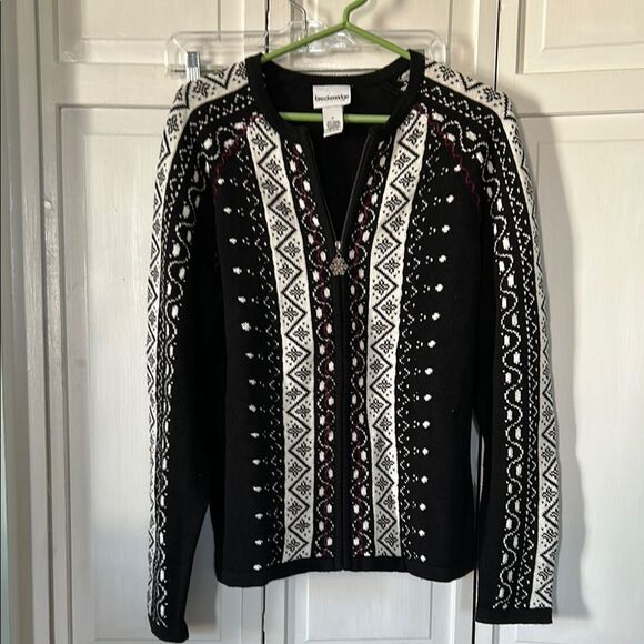 Breckenridge Sweaters - Breckenridge full-zip winter theme cardi - Size M